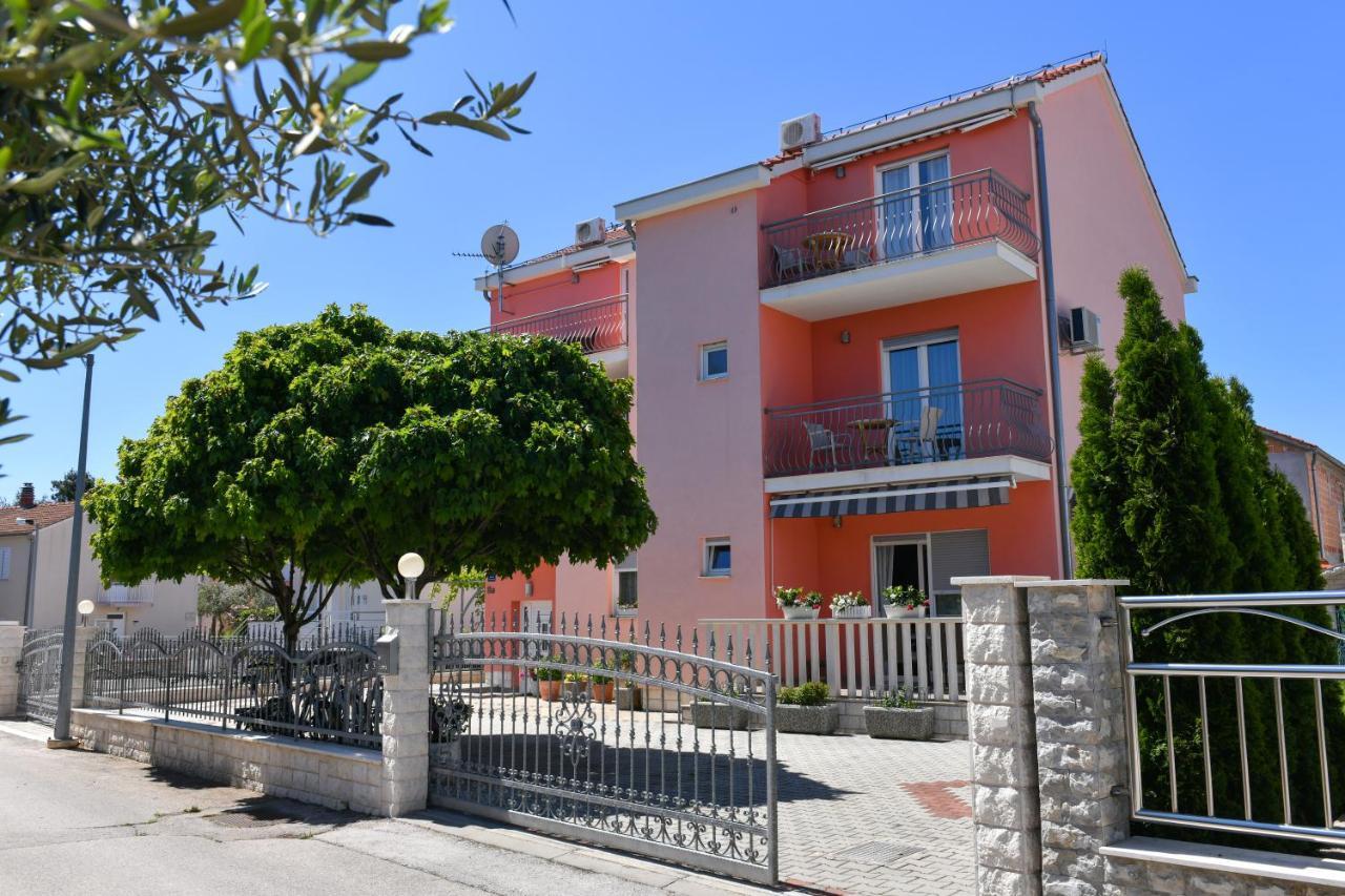 Apartments Villa Miranda Vodice Extérieur photo