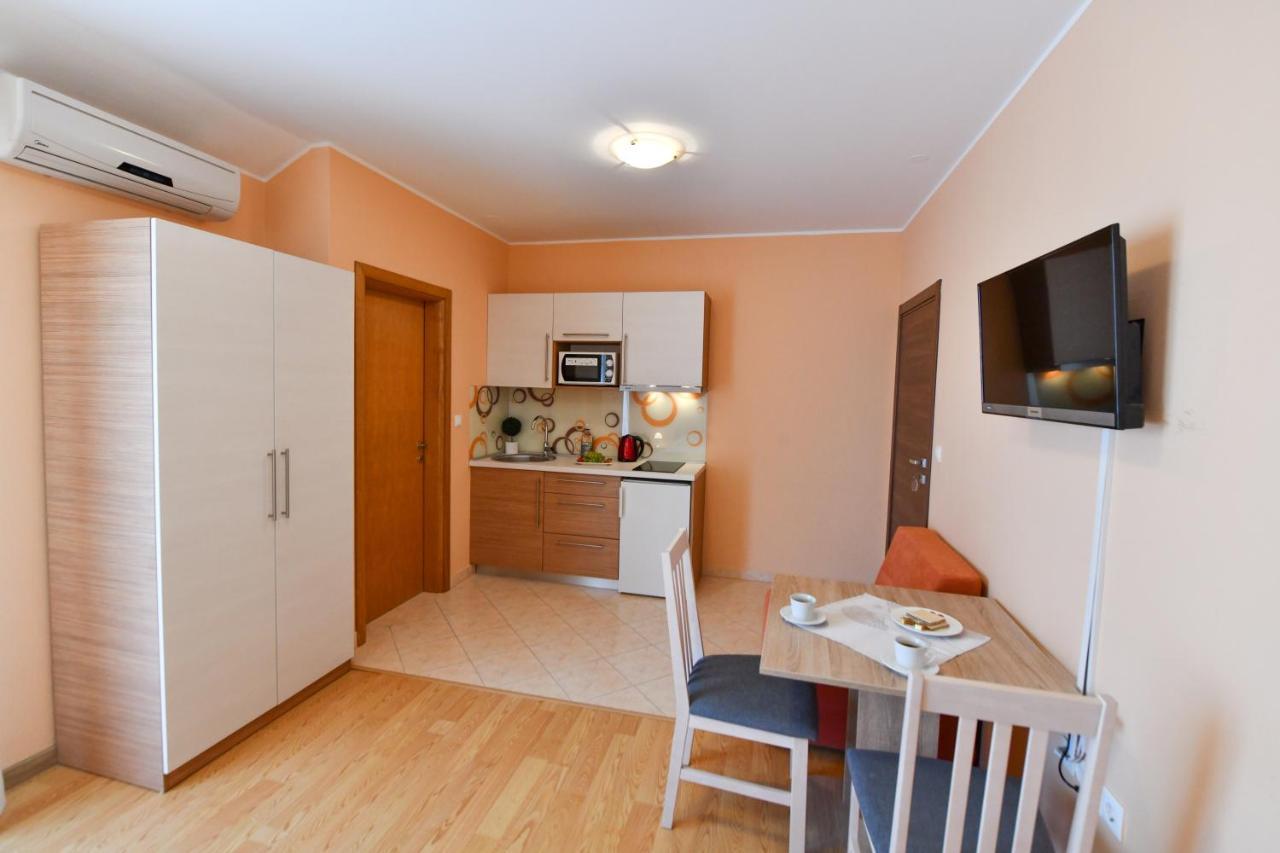 Apartments Villa Miranda Vodice Extérieur photo