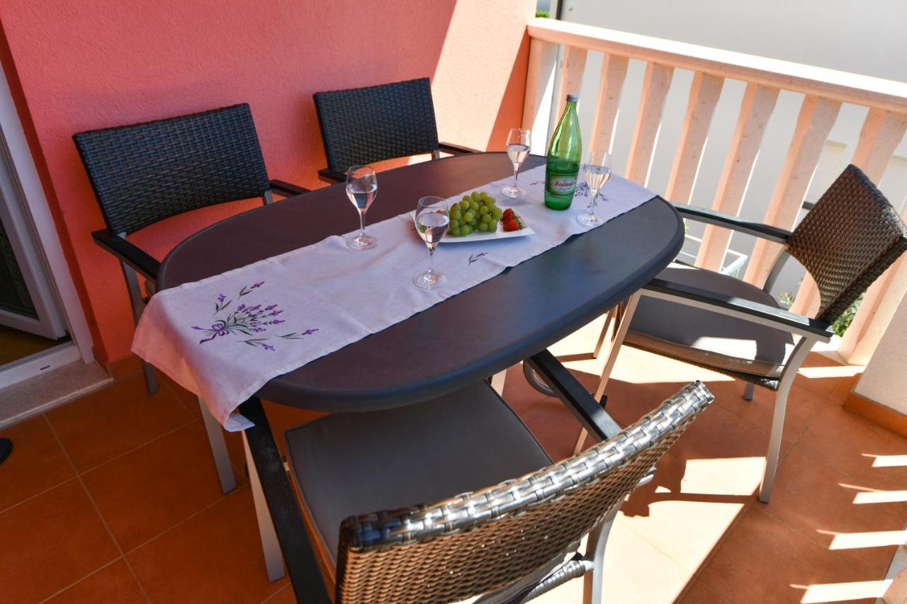 Apartments Villa Miranda Vodice Extérieur photo