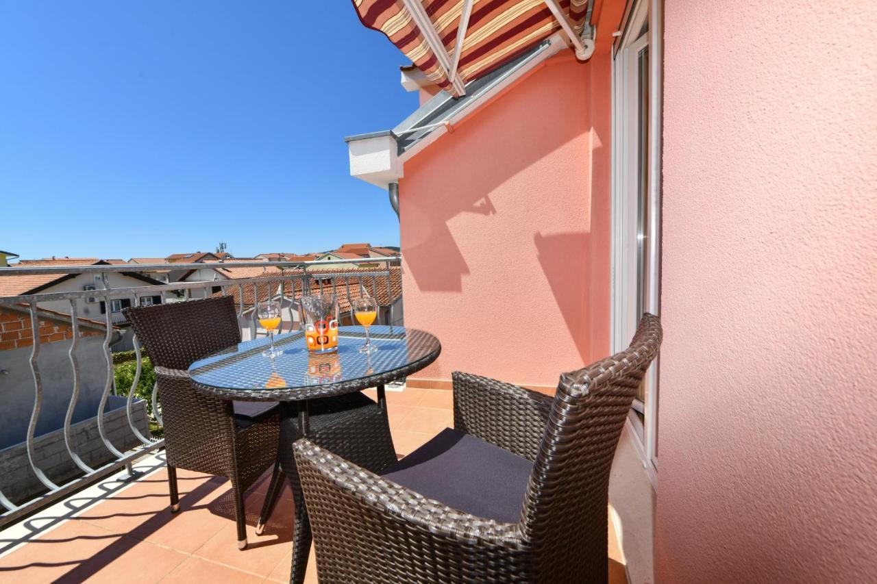 Apartments Villa Miranda Vodice Extérieur photo