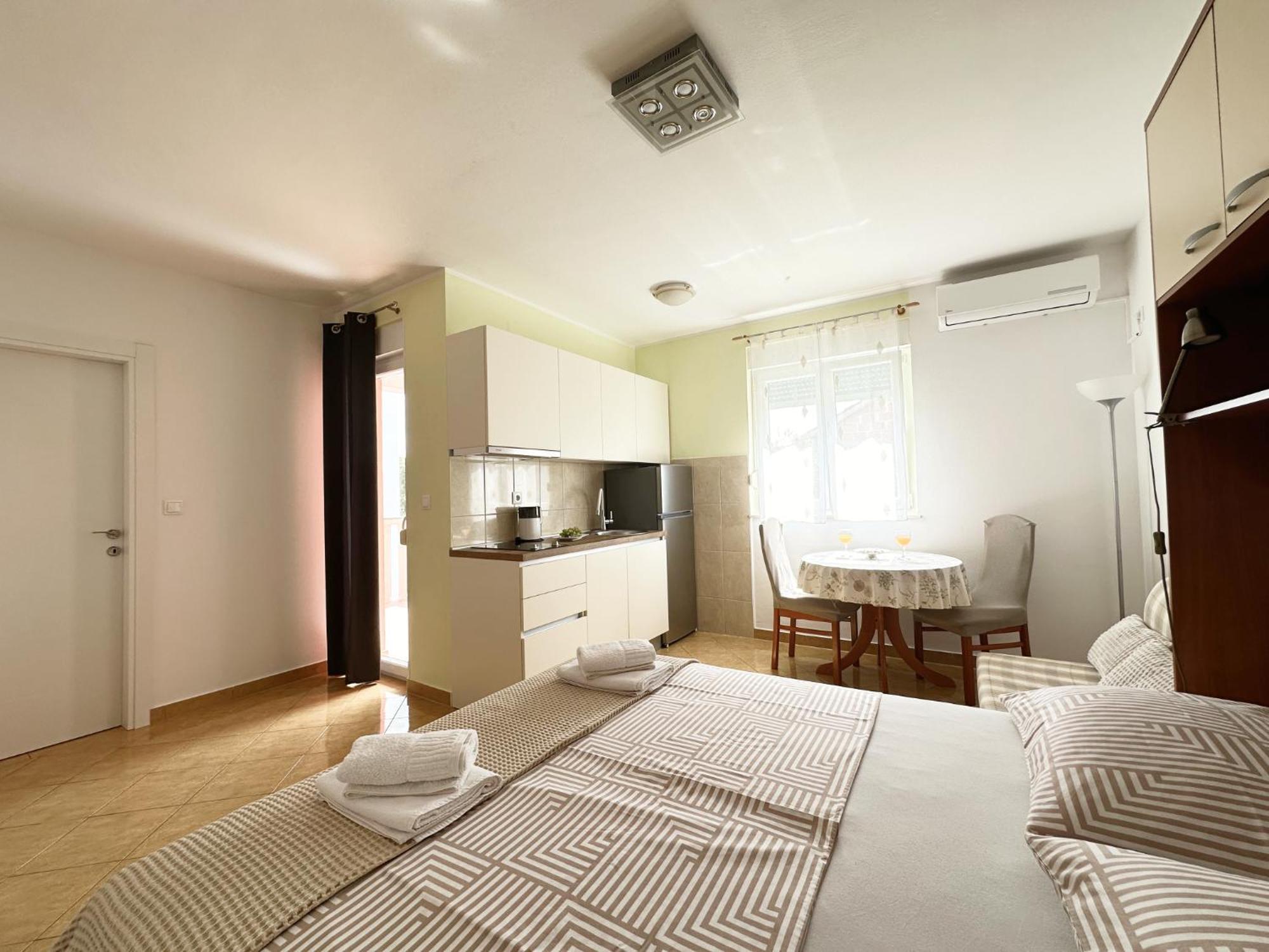 Apartments Villa Miranda Vodice Extérieur photo