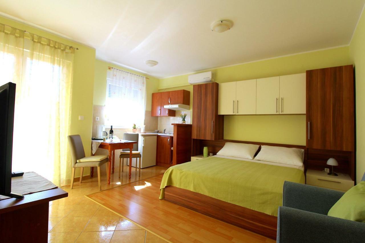 Apartments Villa Miranda Vodice Extérieur photo